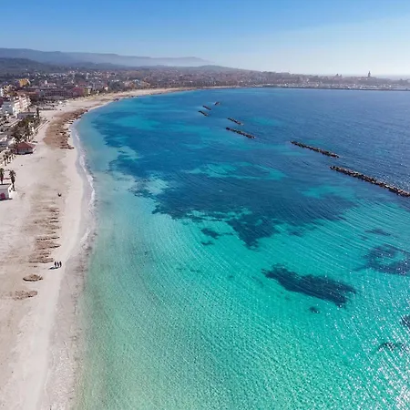 New Flat For 6 Guests Near