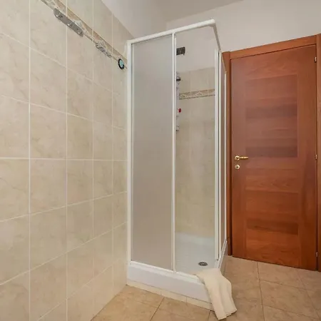 New Flat For 6 Guests Near Daire Alghero