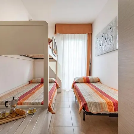 New Flat For 6 Guests Near *