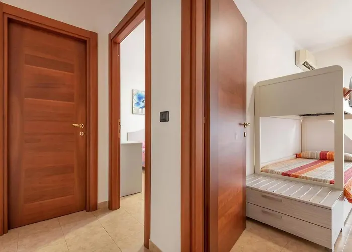 New Flat For 6 Guests Near * Alghero