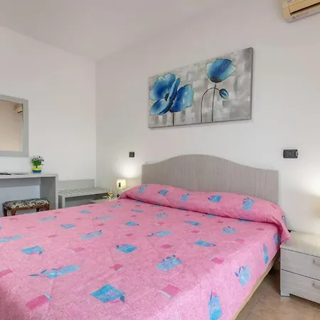 דירה New Flat For 6 Guests Near אלגהרו