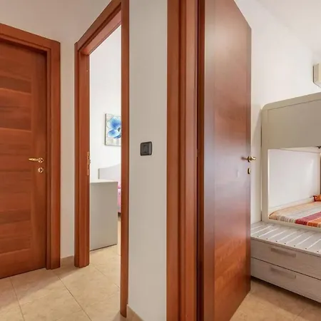 New Flat For 6 Guests Near * אלגהרו